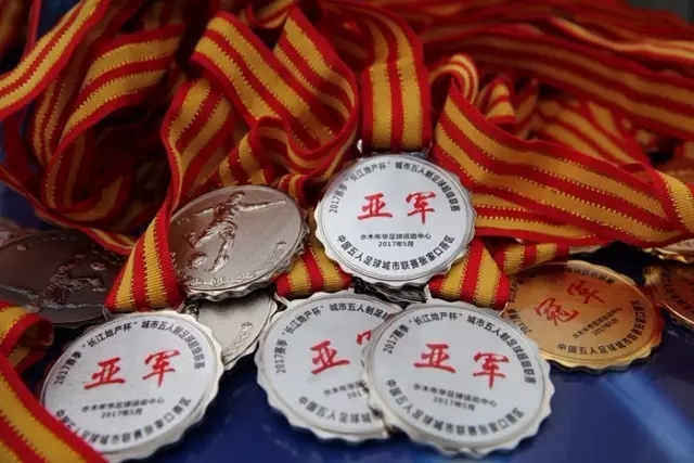 CBA季后赛丨胡金秋错失读秒绝平，卫冕冠军命悬一线
